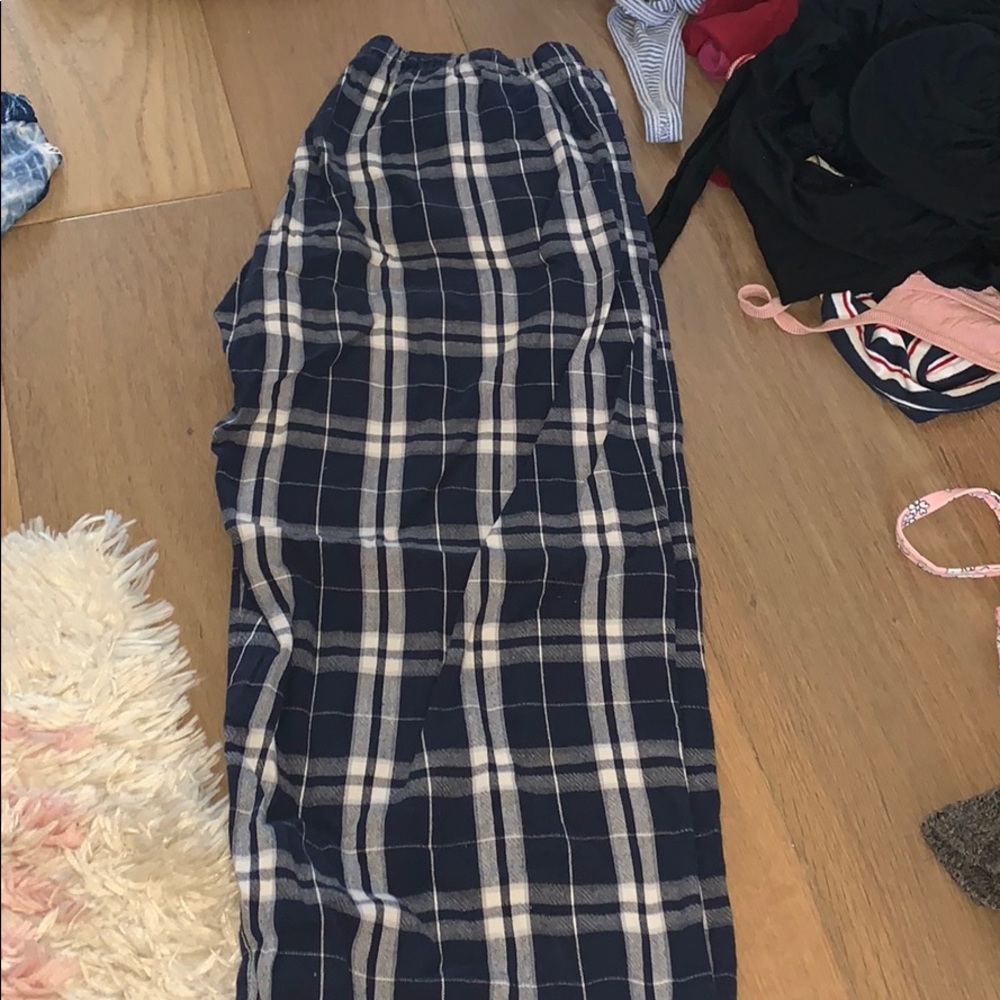 Cute flannel pajama bottoms never worn